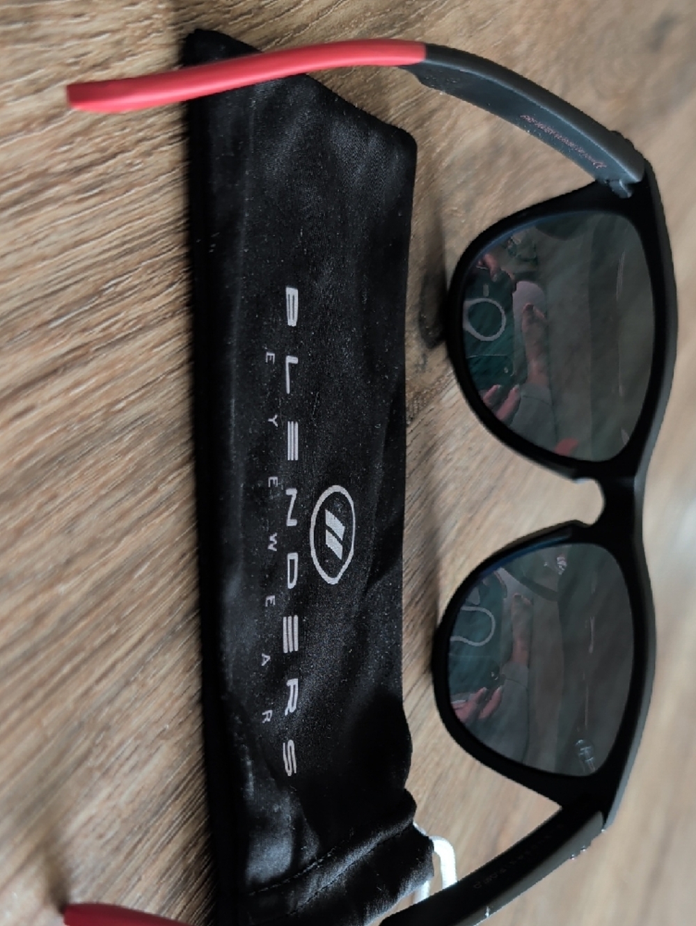 Blenders Eyewear Men's Black Frame Sunglasses with Red-Orange Mirror Lenses - Picture 3 of 3